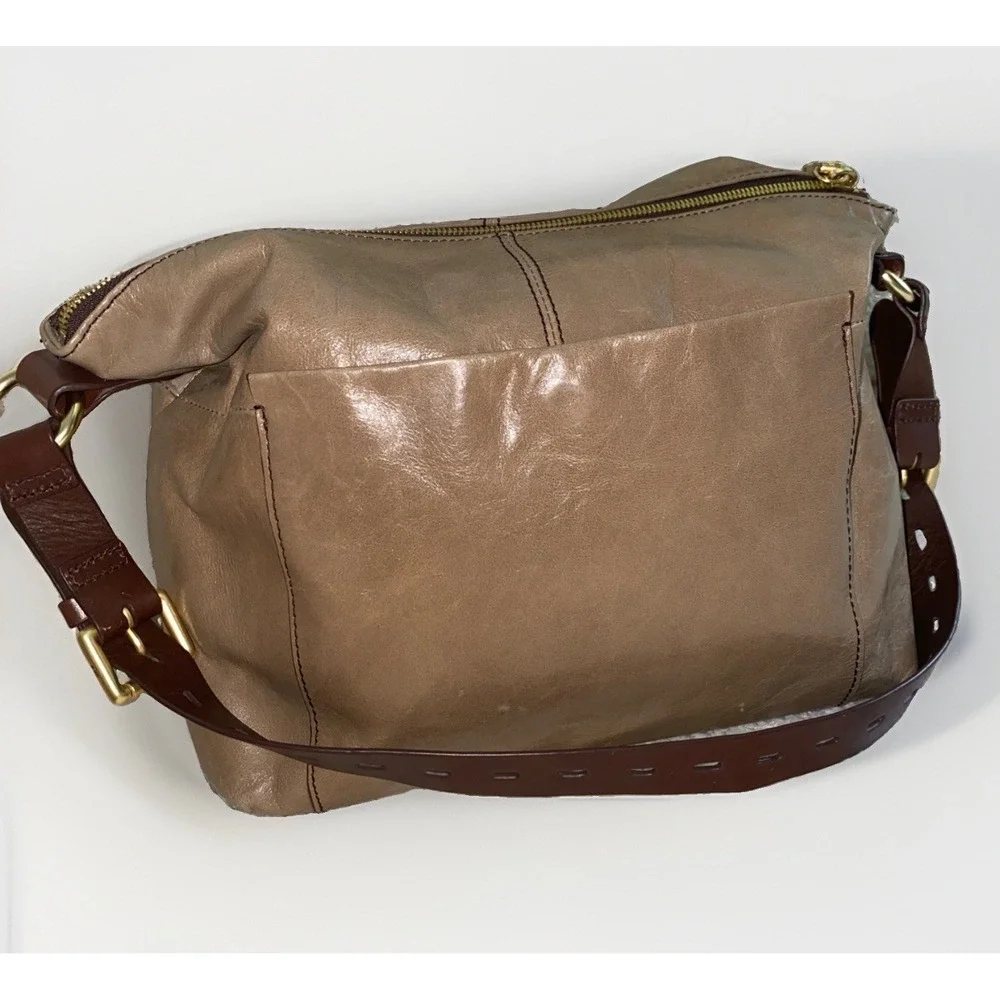 HOBO Leather Crossbody Shoulder Bag Taupe Brown Adjustable Strap Zip Top Charlie